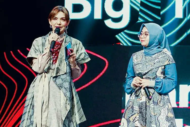 Firda Khaerunnisa Raih Penghargaan Best Marketing dari UPI Bandung dalam Event Skala Nasional